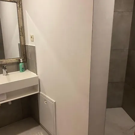 Private Pool,3 Bedrooms And 3 Bathrooms