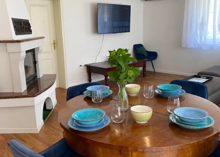 Private Pool,3 Bedrooms And 3 Bathrooms